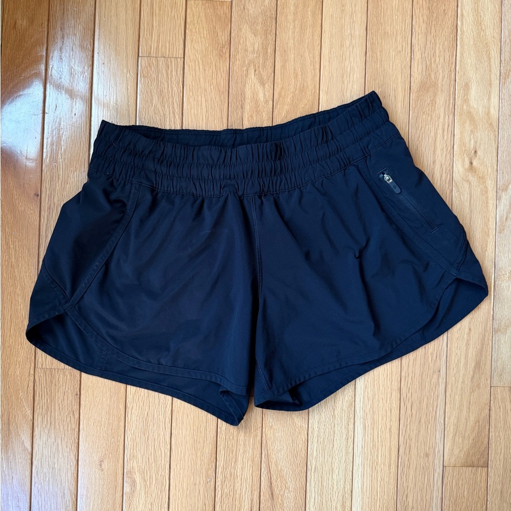 lululemon tracker V 4”shorts